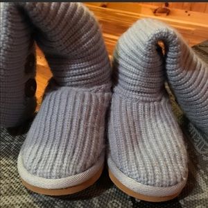 Blue knit UGG boots